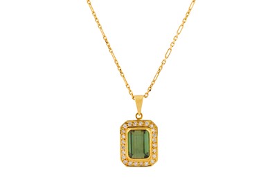 Lot 230 - A TOURMALINE AND DIAMOND PENDANT NECKLACE