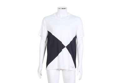 Lot 205 - Burberry Men's White Colour Block T-Shirt - Size M