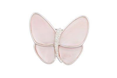 Lot 106 - A DIAMOND BUTTERFLY BROOCH
