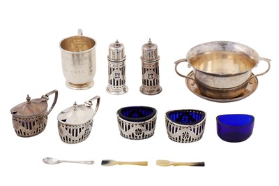 Lot 164 - A mixed group of sterling silver