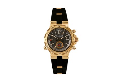 Lot 407 - BVLGARI DIAGONO PROFESSIONAL GMT WRISTWATCH - 18K GOLD