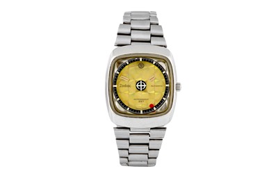 Lot 424 - ZODIAC ASTROGRAPHIC MYSTERY DIAL BRACELET WATCH