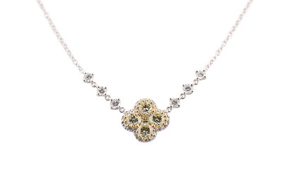 Lot 298 - A DIAMOND PENDANT NECKLACE