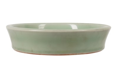 Lot 134 - A CHINESE CELADON-GLAZED BRUSH WASHER