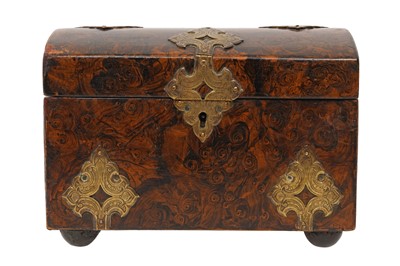 Lot 85 - A VICTORIAN SIMULATED BURR WALNUT DOME TOP TEA CADDY, MID 19TH CENTURY