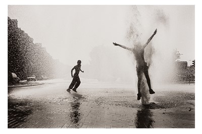 Lot 152 - Nick Danziger (b.1958)