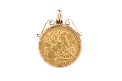 Lot 44 - AN EDWARD VII HALF SOVEREIGN PENDANT