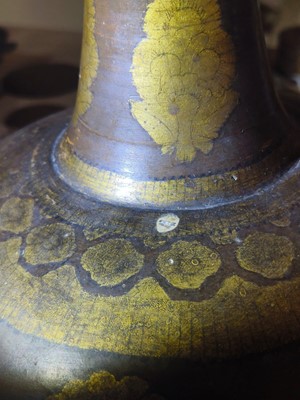 Lot 20 - A CERAMIC SURAHI VESSEL