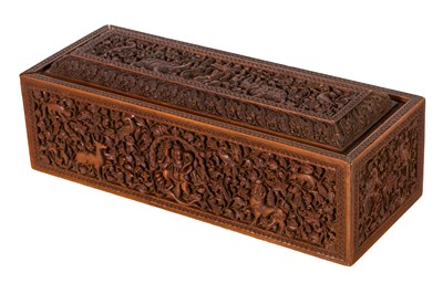 Lot 35 - A CARVED AND PIERCED SANDALWOOD LIDDED BOX