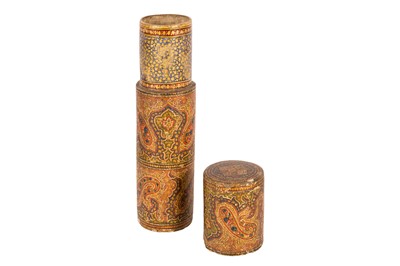 Lot 29 - A PAPIER MACHE DOCUMENT HOLDER