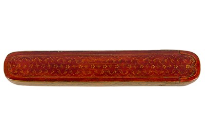 Lot 30 - PAPIER MACHE LAQUERWARE PEN BOX (CALAMDAN)