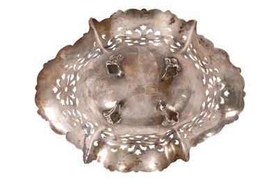 Lot 151 - A Victorian provincial sterling silver teaspoon, York 1847 by James Barber