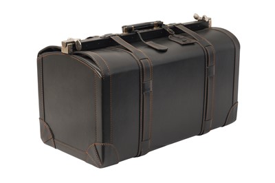 Lot 88 - A DUNHILL GLADSTONE BLACK LEATHER BAG