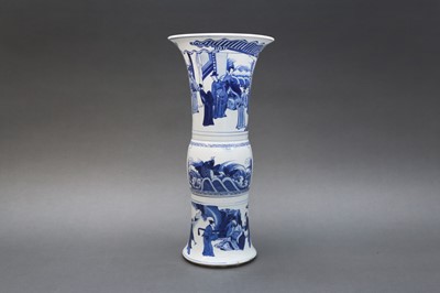 Lot 30 - A FINE CHINESE BLUE AND WHITE 'FIGURATIVE' BEAKER VASE, GU