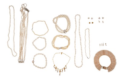 Lot 47 - A GROUP OF PEARL AND PEARL IMITATION JEWELLERY