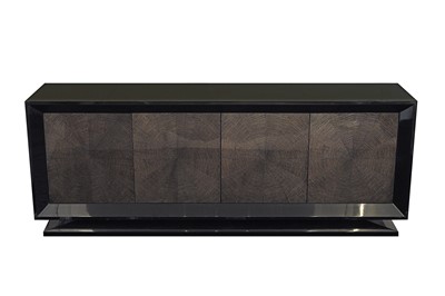 Lot 255 - A CONTEMPORARY CREDENZA