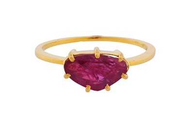 Lot 95 - A SINGLE-STONE RUBY RING