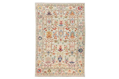 Lot 99 - A FINE USHAK DESIGN CARPET