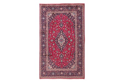 Lot 25 - A FINE KASHAN CARPET, CENTRAL PERSIA