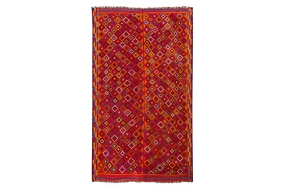 Lot 29 - AN UNUSUAL KURDISH SOUMAC