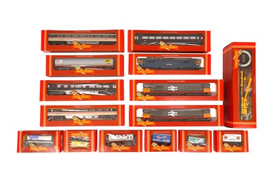 Lot 302 - A GROUP OF HORNBY OO GAUGE LOCOMOTIVES AND ROLLING STOCK