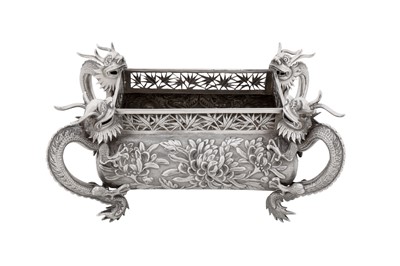 Lot 15 - A late 19th / early 20th century Chinese export silver jardinière stand, Shanghai circa 1900, marked Heng Lai, retailed by Tuck Chang of Shanghai