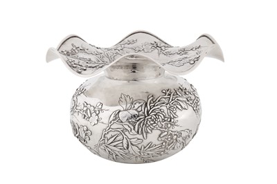 Lot 118 - An early 20th century Chinese export silver “spittoon or cuspidor” bowl, Canton circa 1920, marked Tai Chang Long, retailed by Luen Wo of Shanghai