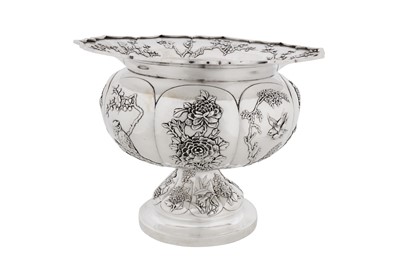 Lot 119 - An early 20th century Chinese export silver pedestal bowl, Canton circa 1920, marked Tai Chang Long, retailed by Wang Hing