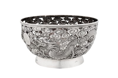 Lot 82 - A late 19th century Chinese export silver bowl, Canton circa 1890, marked Sheng, retailed by Cum Shing
