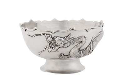 Lot 29 - An early 20th century Chinese export silver bowl, Canton circa 1920, marked Ye, and retailed by Sincere and Co of Shanghai, Hong Kong, Canton, and Nanning