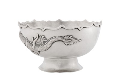 Lot 29 - An early 20th century Chinese export silver bowl, Canton circa 1920, marked Ye, and retailed by Sincere and Co of Shanghai, Hong Kong, Canton, and Nanning