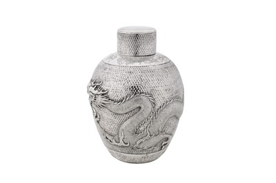 Lot 110 - An early 20th century Chinese export silver tea caddy, Shanghai circa 1920 marked for Shan Ji, retailed by Luen Hing
