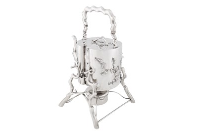 Lot 103 - An early 20th century Chinese export silver kettle on stand, Shanghai circa 1920, marked Ju Chang, retailed by Chi Cheong of Canton and Hong Kong