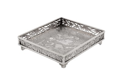 Lot 50 - An early 20th century Chinese export silver small desk tray, Shanghai circa 1920, marked Shan Ji, retailed by Wang Hing
