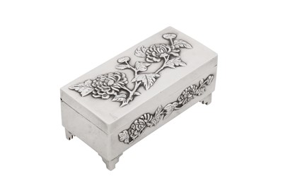 Lot 46 - An early 20th century Chinese export silver dressing table or pin box, Canton circa 1920, marked Yuan, retailed by Wing Fat