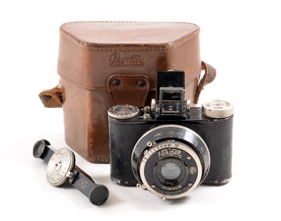 Lot 125 - A Nagel Pupille Camera.