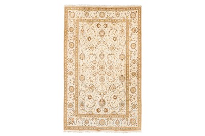 Lot 57 - A FINE KASHAN RUG, CENTRAL PERSIA
