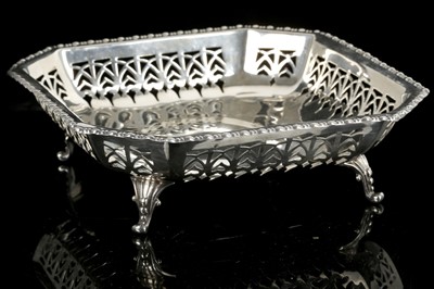 Lot 343 - An antique George V Sterling Silver bonbon...