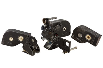 Lot 215 - An Eclair II 16mm Cine Camera