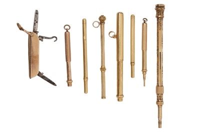 Lot 93 - A GROUP OF GILT METAL & GOLD PROPELLING AND OTHER PENCILS