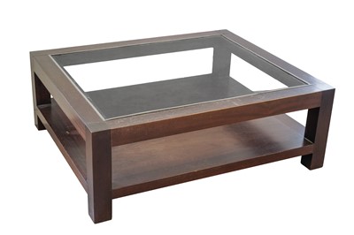 Lot 385 - MODERN SQUARE COFFEE TABLE WITH GLASS TOP