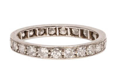 Lot 407 - A FULL ETERNITY DIAMOND RING