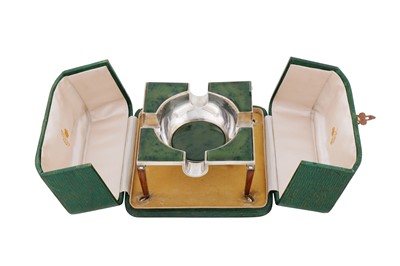 Lot 175 - An unusual cased George V sterling silver and spinach jade cigar ashtray, London 1912 by William Hornby