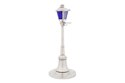 Lot 181 - A cased mid-20th century French 950 standard silver novelty table lighter, Paris circa 1940, marked Cartier Société Anonyme