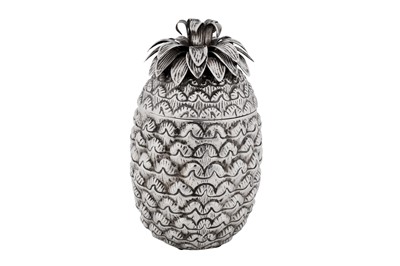 Lot 165 - A late 20th century Italian 800 standard silver novelty pineapple bowl or jar, Alessandria circa 1980 by Cesa