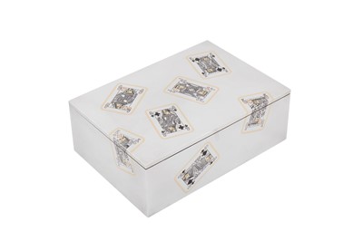 Lot 72 - A heavy late 20th century Italian silver and 18 carat gold inlaid bridge or playing card box, 1975 retailed by Bulgari