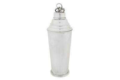 Lot 315 - An early 20th century Danish sterling silver cocktail shaker, Copenhagen circa 1935 by Georg Jensen, designed by Harald Nielsen
