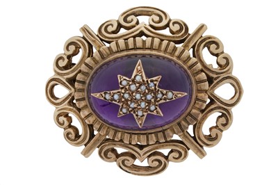 Lot 302 - AN AMETHYST AND SEED PEARL BROOCH, CIRCA 1971