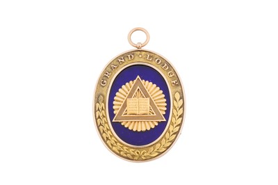 Lot 23 - A Victorian unmarked gold, silver gilt and enamel masonic pendant / badge, circa 1850