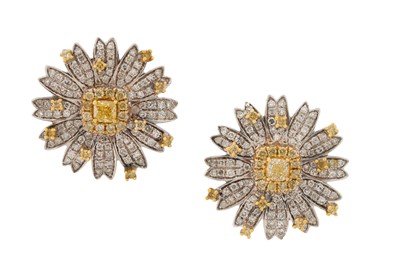 Lot 430 - A PAIR OF DIAMOND FLOWER EARRINGS